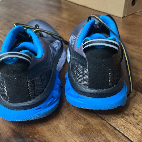 Mens Hoka one one  stability running shoes - Picture 2 of 5